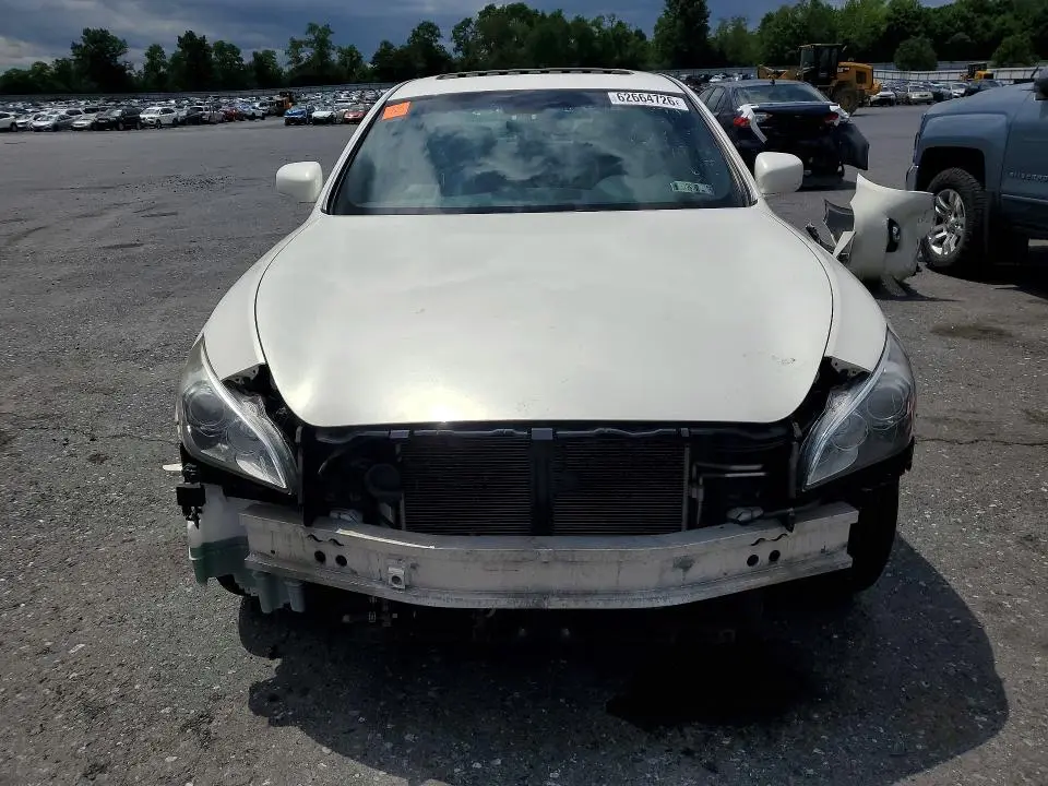 2013 INFINITI M37 X  