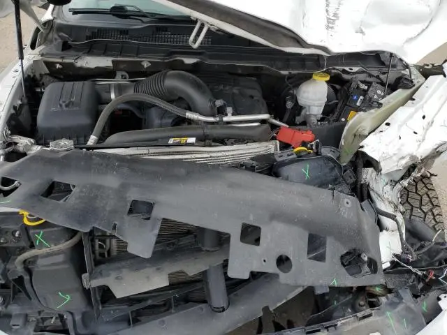 2019 RAM 1500 CLASSIC SLT  