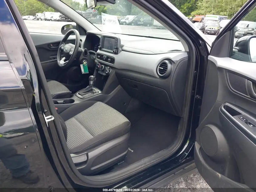 2021 HYUNDAI KONA SE
