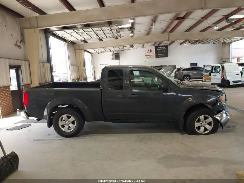 2011 NISSAN FRONTIER SV