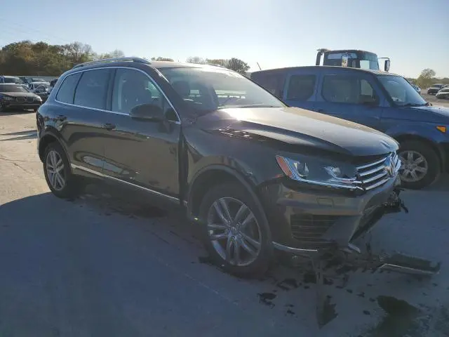2015 VOLKSWAGEN TOUAREG V6 TDI  