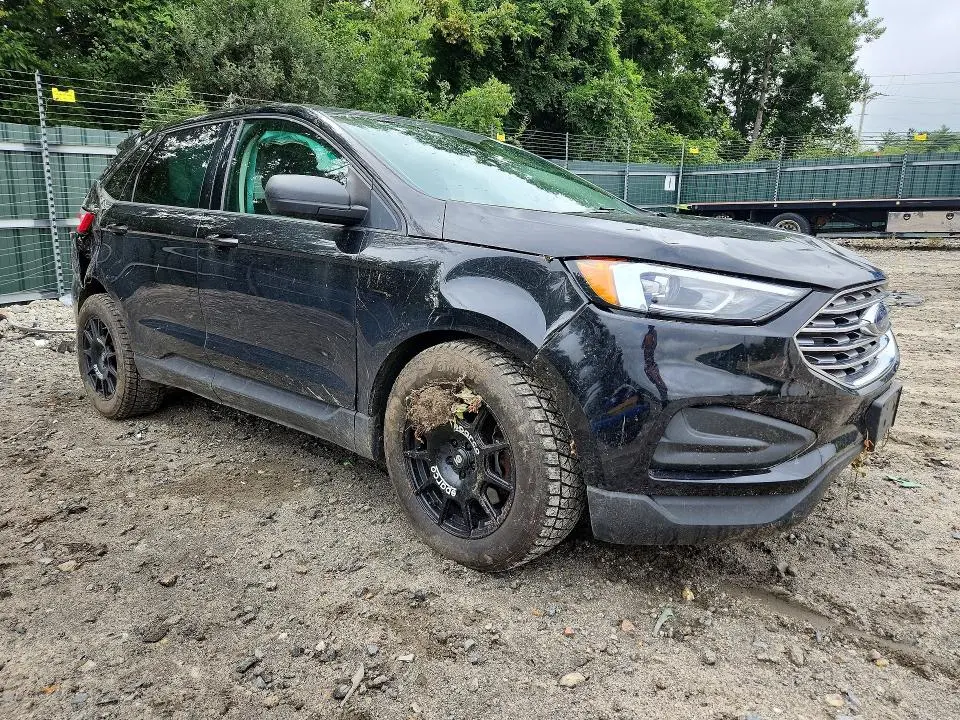 2020 FORD EDGE SE  