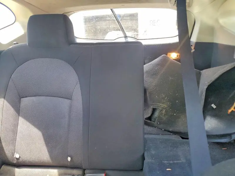 2011 NISSAN ROGUE S  