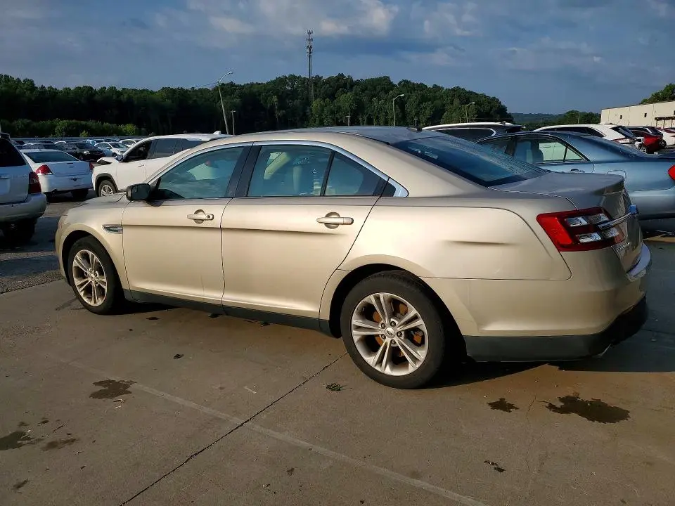2017 FORD TAURUS SE  