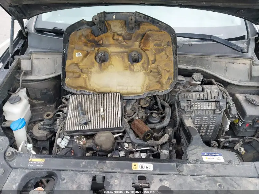 2017 HYUNDAI SANTA FE SE