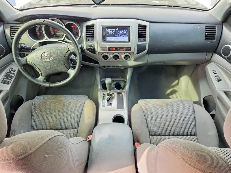2011 TOYOTA TACOMA V6  