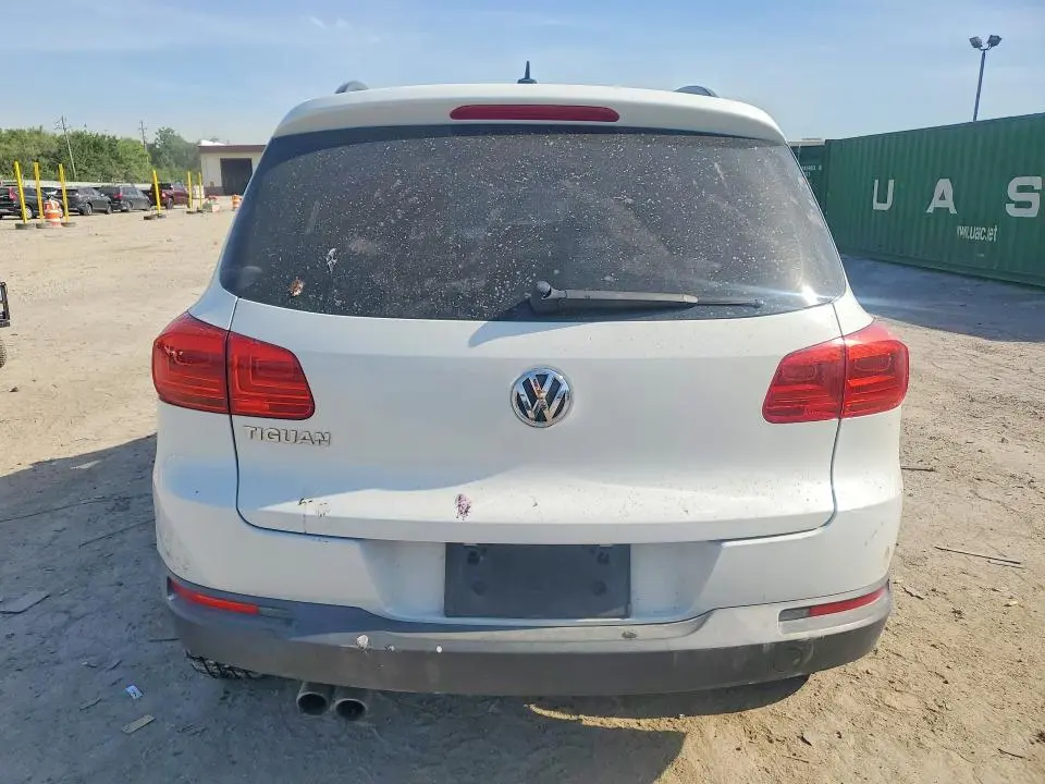 2016 VOLKSWAGEN TIGUAN S  