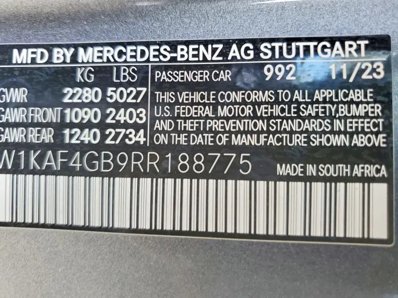 2024 MERCEDES-BENZ C 300  