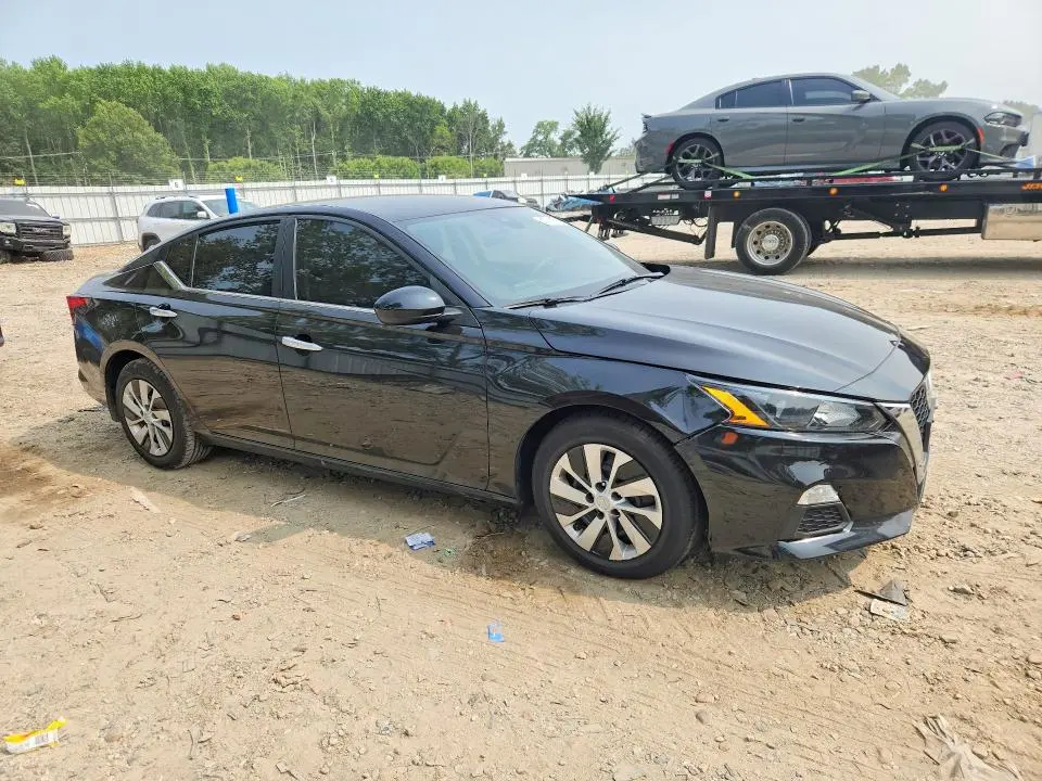 2022 NISSAN ALTIMA S  