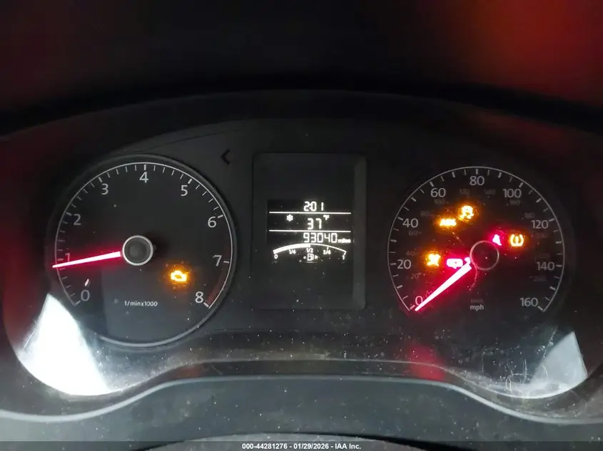 2011 VOLKSWAGEN JETTA 2.0L S