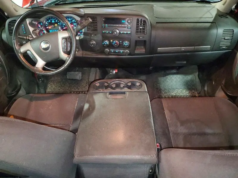 2011 CHEVROLET SILVERADO K1500 LT  