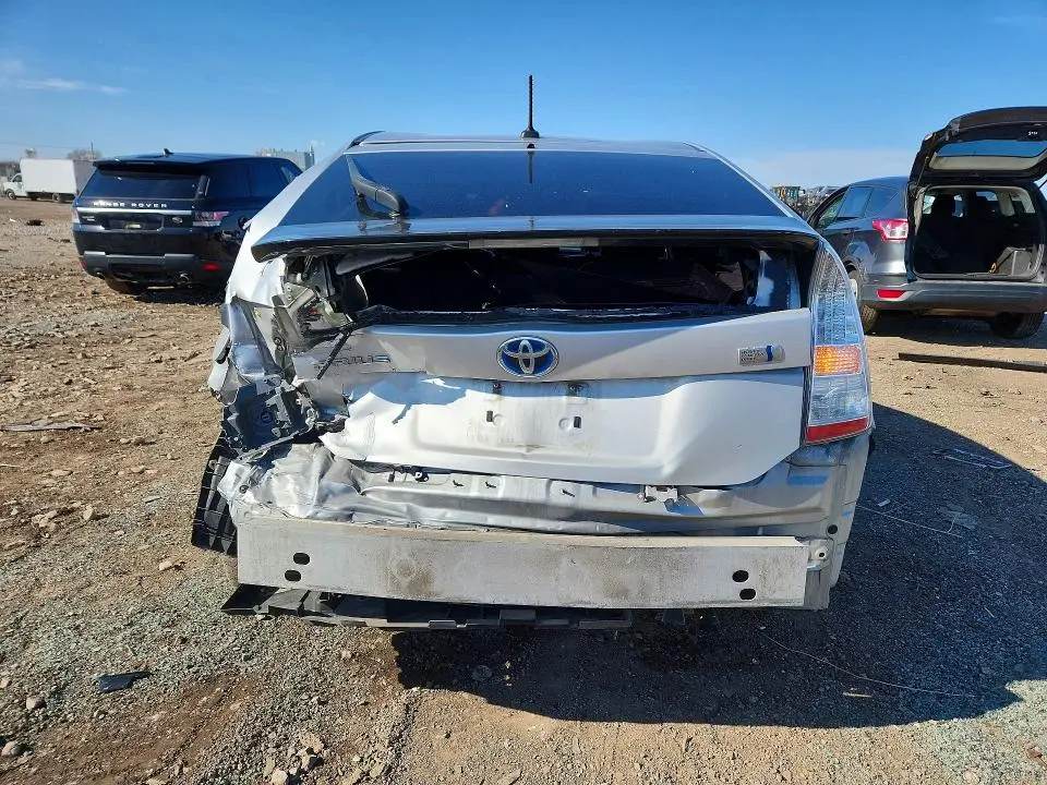 2011 TOYOTA PRIUS THREE  