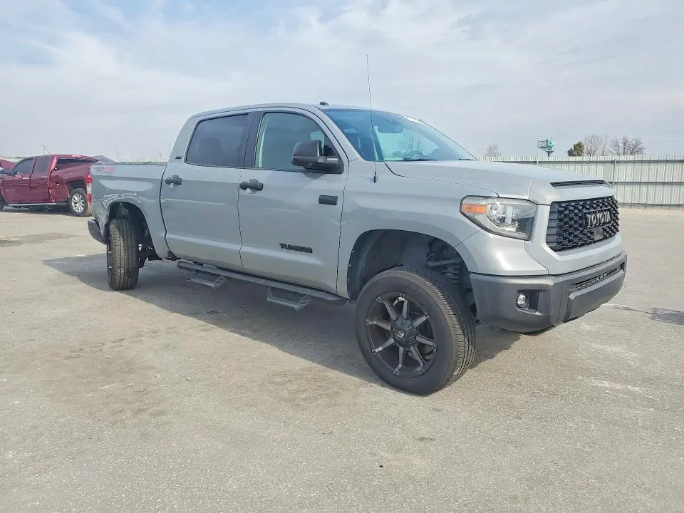 2018 TOYOTA TUNDRA SR5  