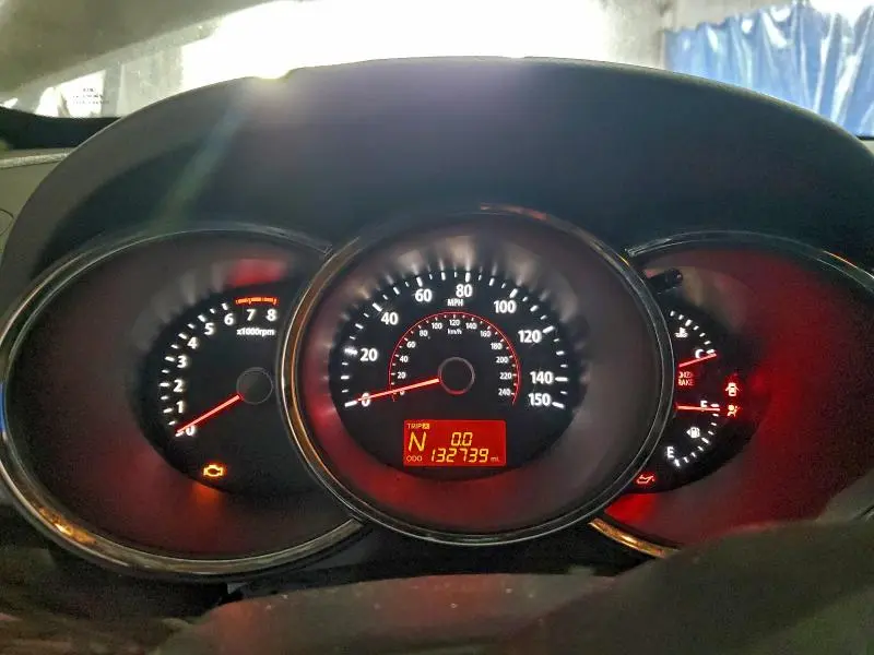 2011 KIA SORENTO BASE  