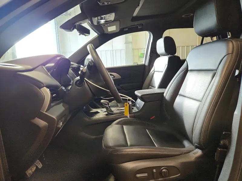 2023 CHEVROLET TRAVERSE LT  