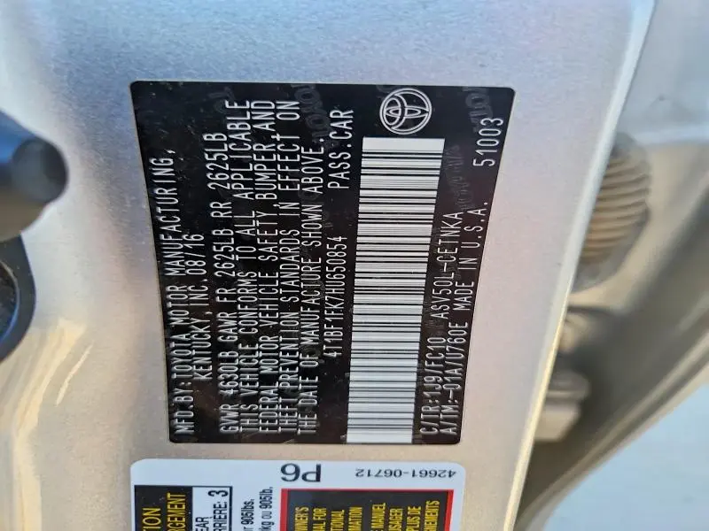 2017 TOYOTA CAMRY LE  