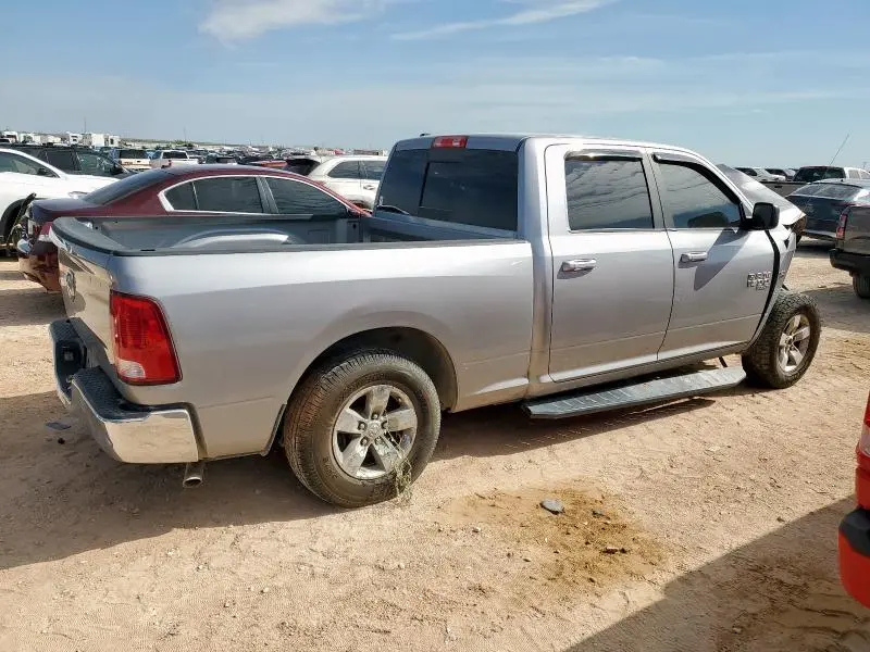 2019 RAM 1500 CLASSIC SLT  