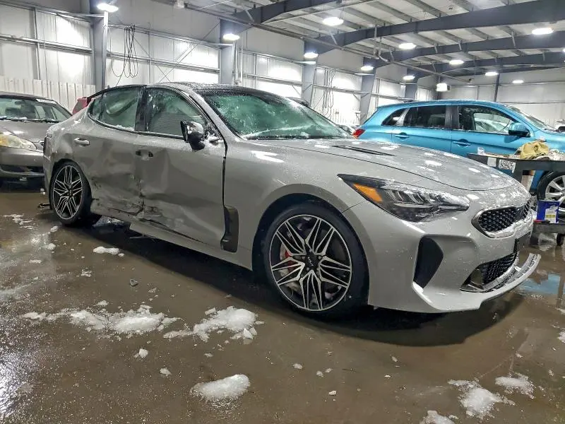 2022 KIA STINGER GT1  