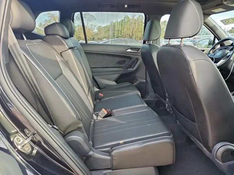 2024 VOLKSWAGEN TIGUAN SE R-LINE BLACK  