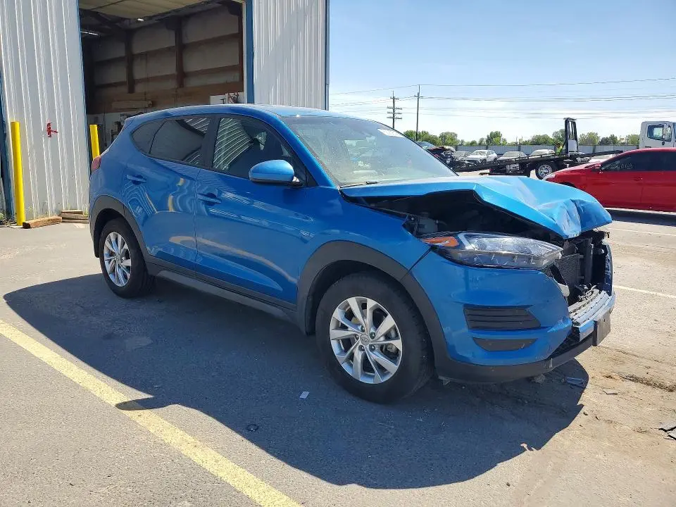 2020 HYUNDAI TUCSON SE  