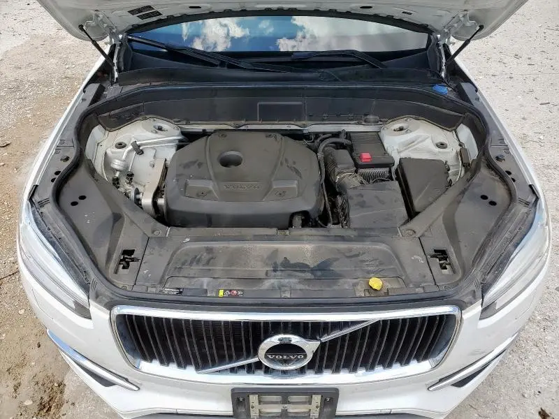 2016 VOLVO XC90 T6  