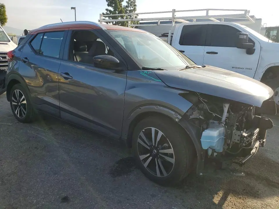 2020 NISSAN KICKS SV  