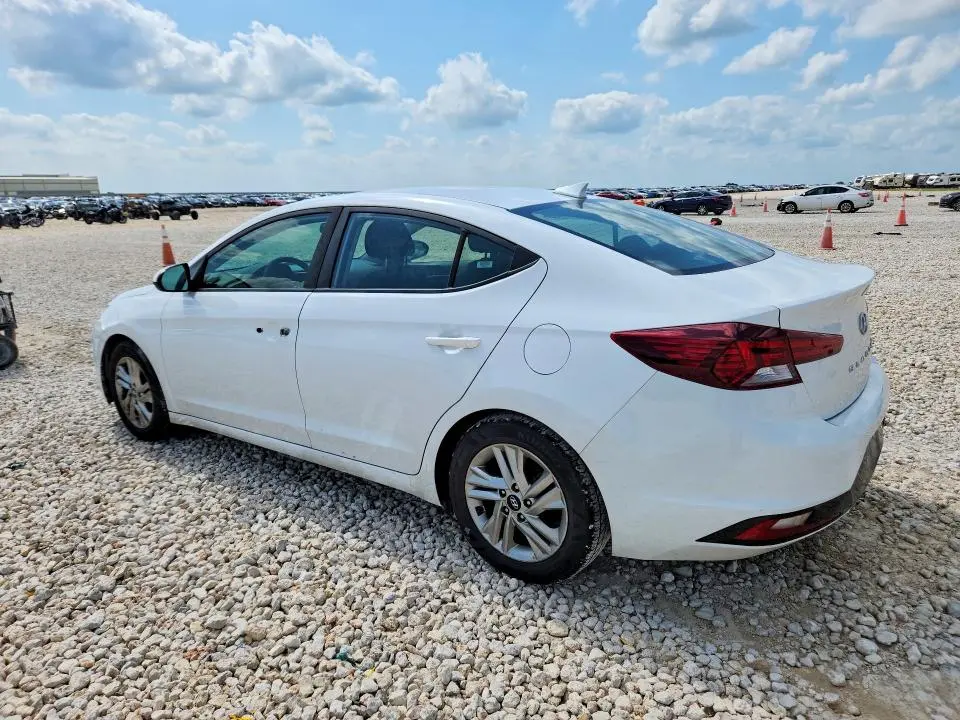 2020 HYUNDAI ELANTRA SEL  