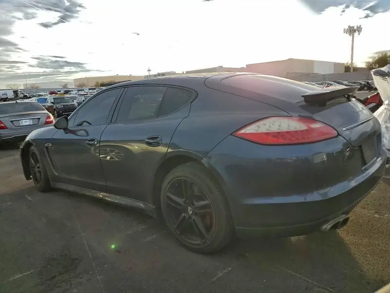 2011 PORSCHE PANAMERA 2  