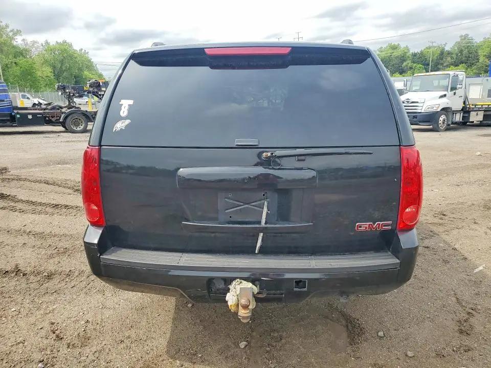 2011 GMC YUKON XL K1500 SLE  