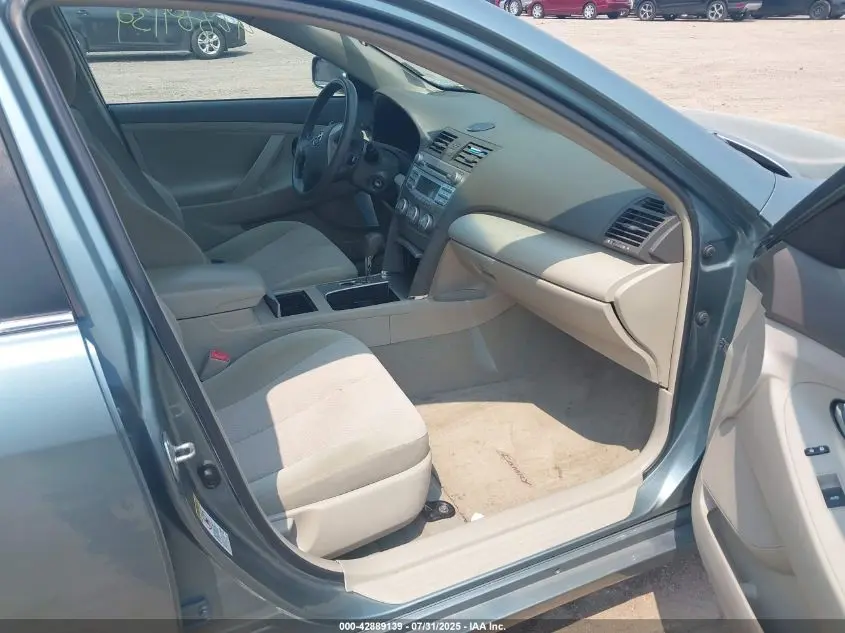 2010 TOYOTA CAMRY LE