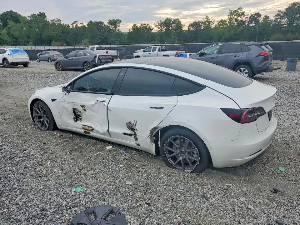 2021 TESLA MODEL 3   