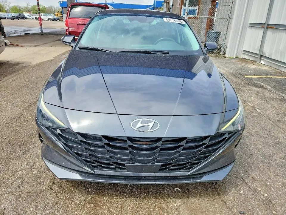 2021 HYUNDAI ELANTRA SEL  