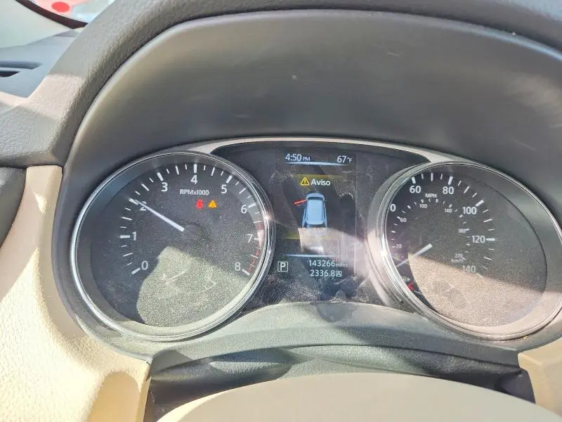 2015 NISSAN ROGUE SL  