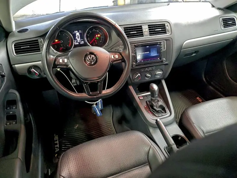 2017 VOLKSWAGEN JETTA SE  