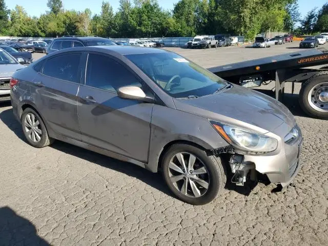 2012 HYUNDAI ACCENT GLS  