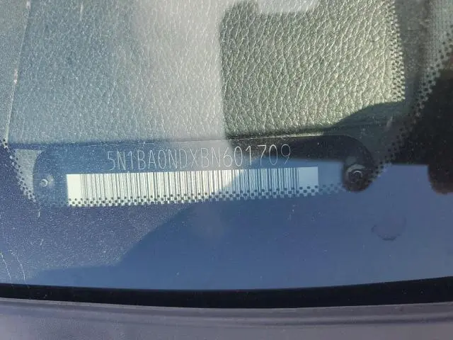 2011 NISSAN ARMADA SV  