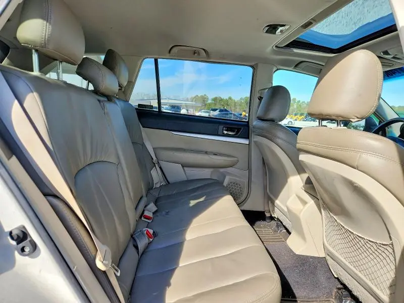 2010 SUBARU OUTBACK 2.5I PREMIUM  