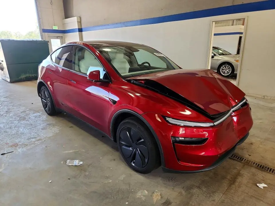 2026 TESLA MODEL Y   