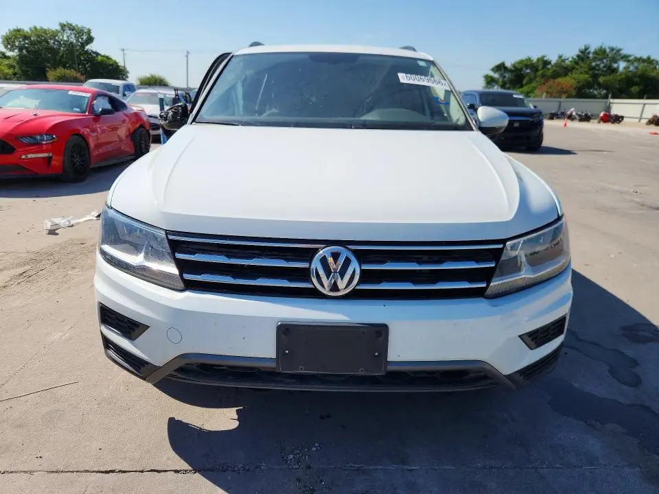 2020 VOLKSWAGEN TIGUAN SE  