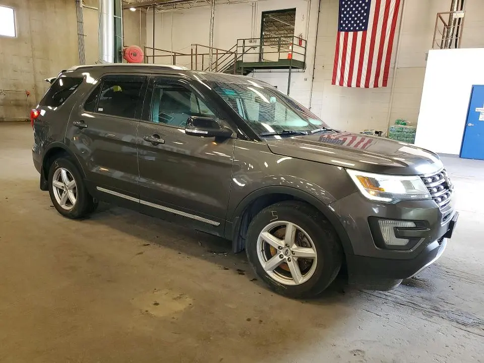2016 FORD EXPLORER XLT  