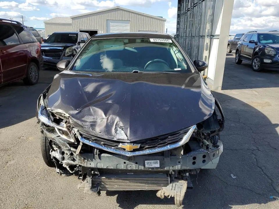 2017 CHEVROLET CRUZE LT  