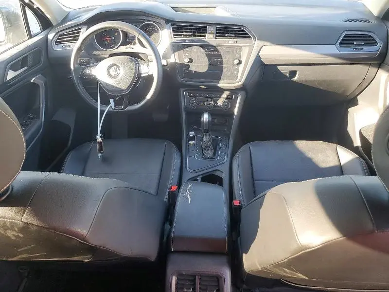 2021 VOLKSWAGEN TIGUAN SE  