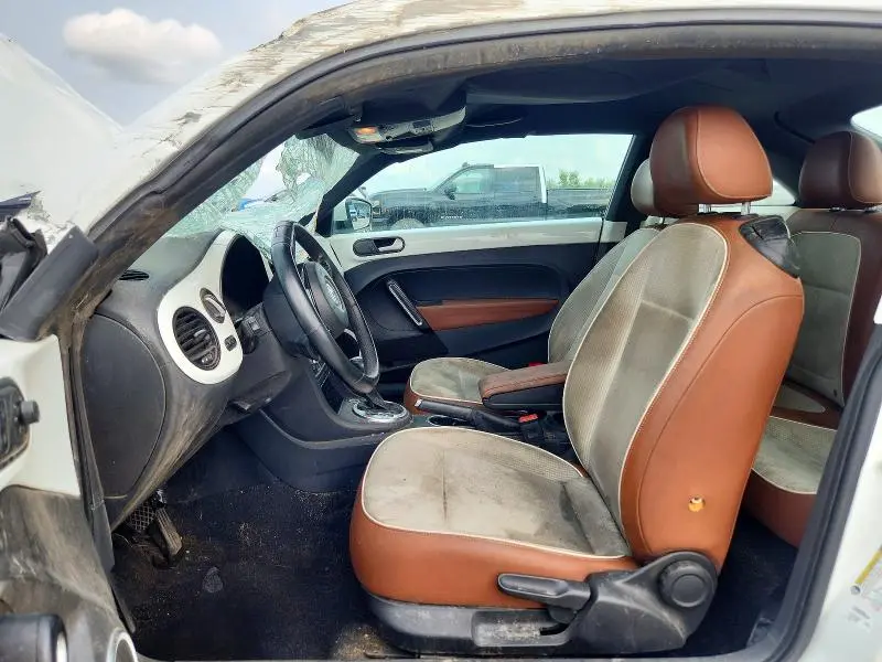2015 VOLKSWAGEN BEETLE 1.8T  