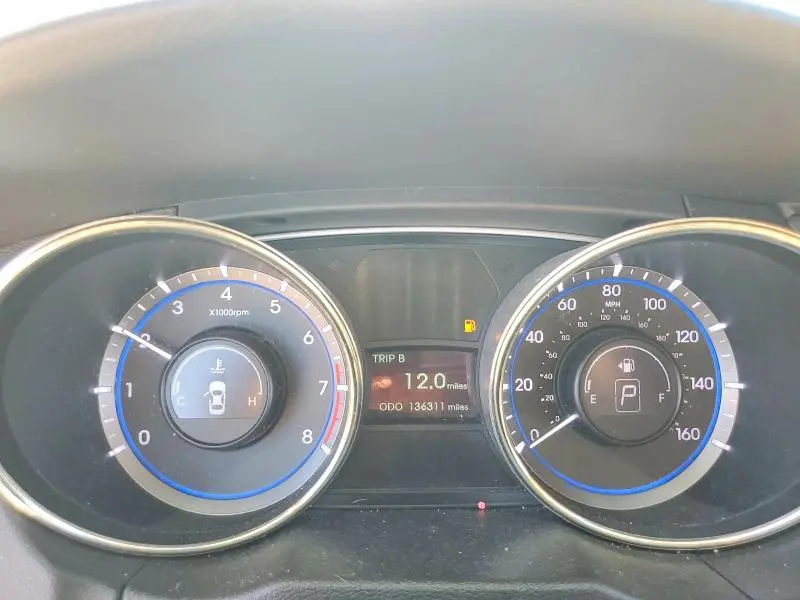 2012 HYUNDAI SONATA GLS  