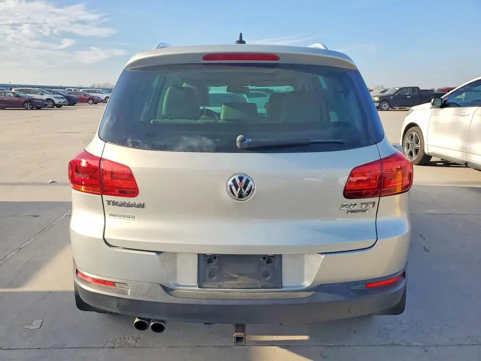 2014 VOLKSWAGEN TIGUAN S  