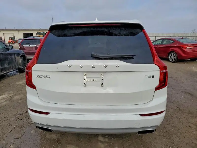 2021 VOLVO XC90 T6 MOMENTUM  