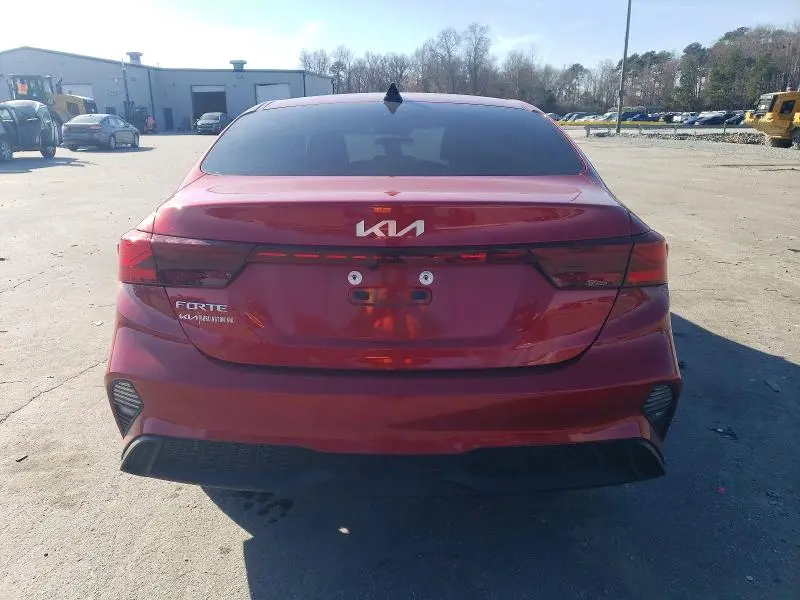 2024 KIA FORTE LX  