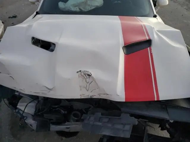 2016 DODGE CHALLENGER SXT  