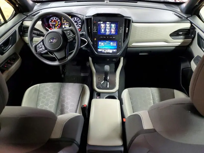 2025 SUBARU FORESTER   