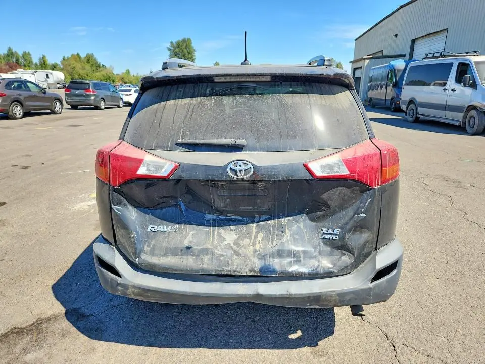 2013 TOYOTA RAV4 XLE  